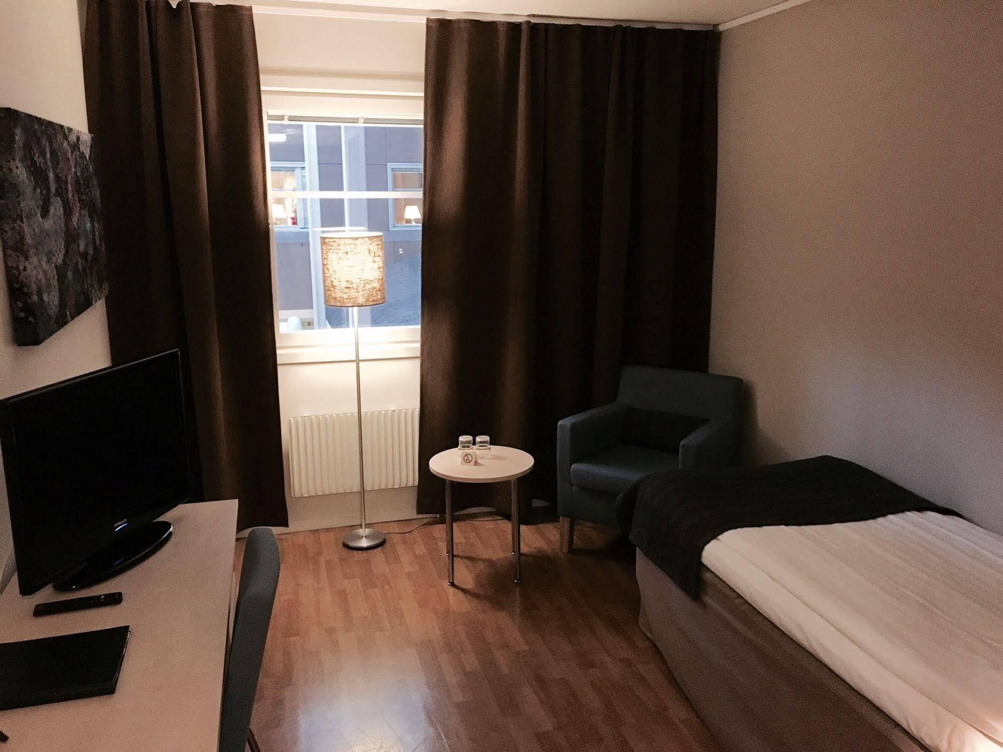 Hotell Vilja Умео Екстер'єр фото